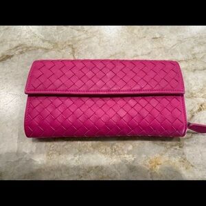 🌸 Bottega Veneta Bifold Long Wallet Intrecciato